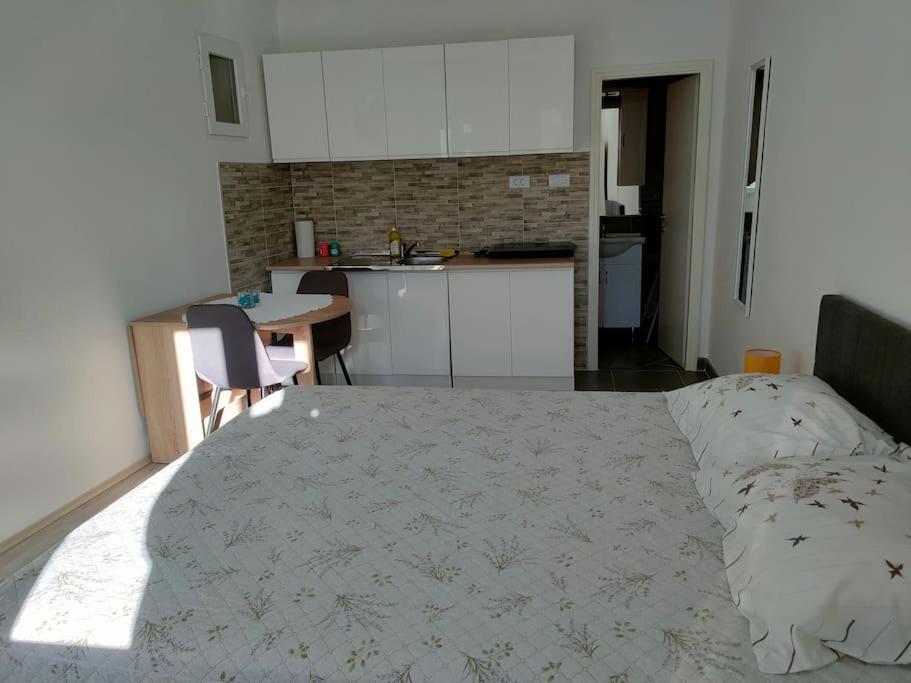 Dubrovnik Sun Apartment ภายนอก รูปภาพ