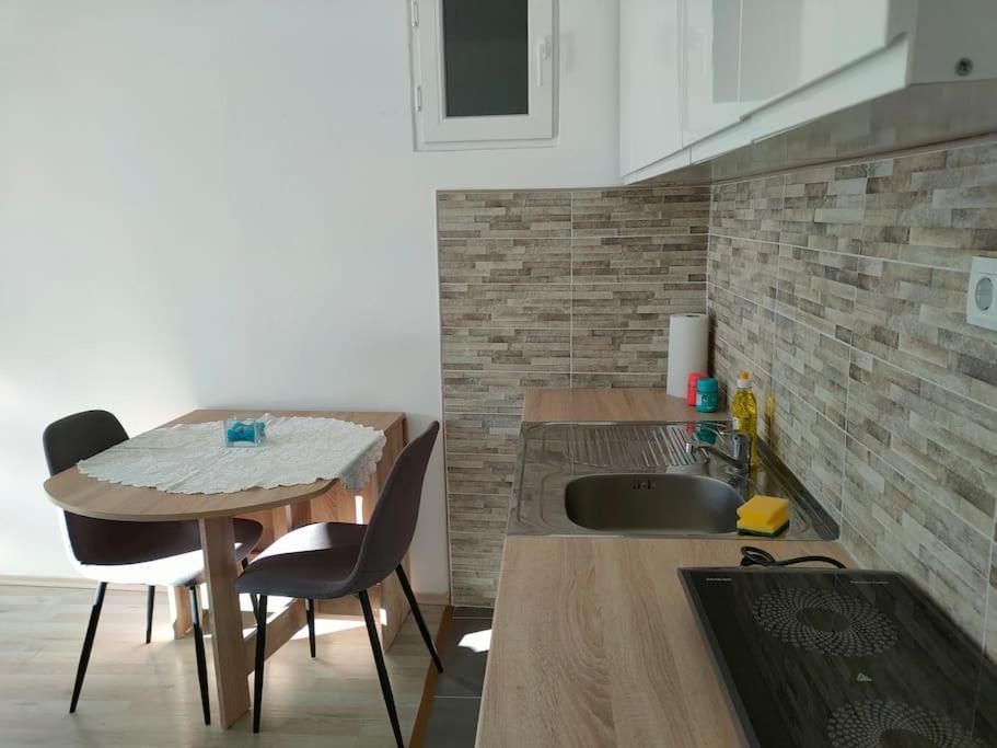 Dubrovnik Sun Apartment ภายนอก รูปภาพ